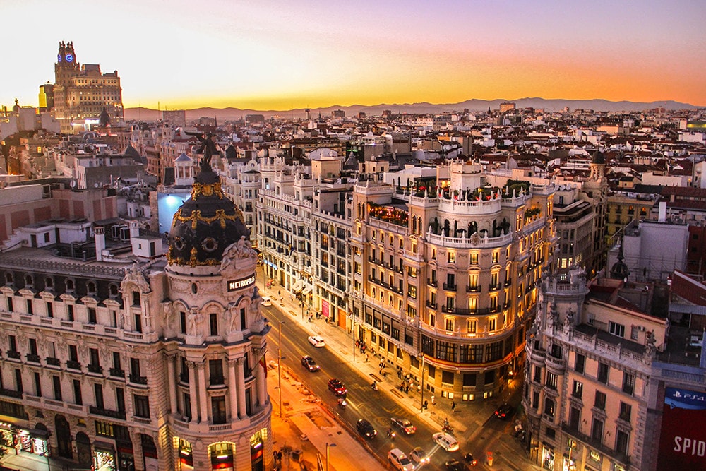 Rengarenk Yaşamıyla Barselona Seyahat Rehberi