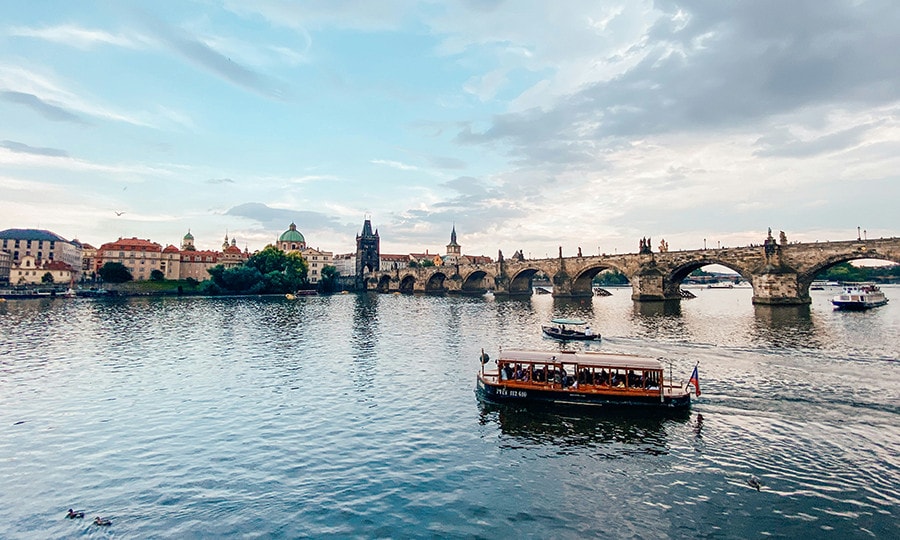 Mistik Güzelliğiyle Prag Seyahat Rehberi