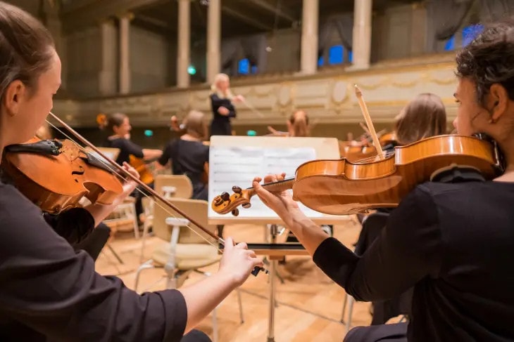 Siemens Türkiye Senfoni Orkestrası’nın İlk Konseri: “100. Yıl Cumhuriyet Operası”
